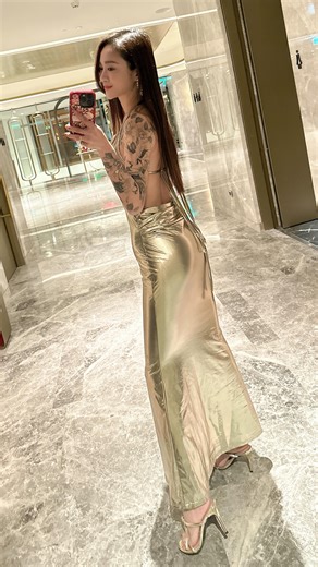 Una優娜 | 我喜歡的歐美感 今年就不穿大蓬裙了😆 #xtars #tattoo #tattoogirl #girl #bikini #gucci #tattoos #taiwan #taiwangirl #流量 #tattoo #tattoogirl #taiwan... | Instagram