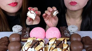 158K views · 1.5K reactions | ASMR CHOCOLATE COVERED MARSHMALLOW, JUMBO S'MORES COOKIE, CAKE BITES, SNOBALLS 먹방 Kim&Liz ASMR | Kim&Liz ASMR | Facebook