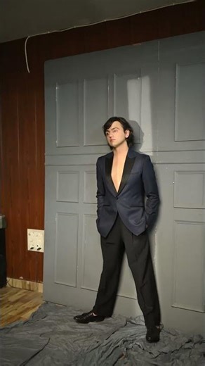 Male Model Pose Guide for Beginners | Start Modeling Today