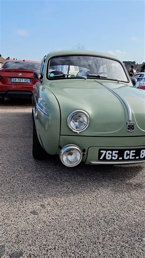 This Renault Dauphine is a forgotten gem 😍🔥