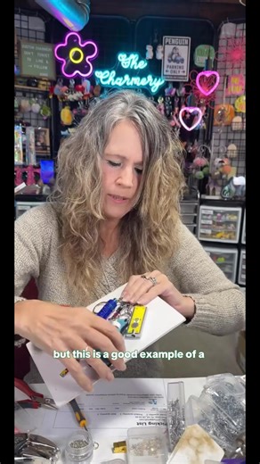 Custom Keychain - Designed with customer LIVE! | Customized Key Chains