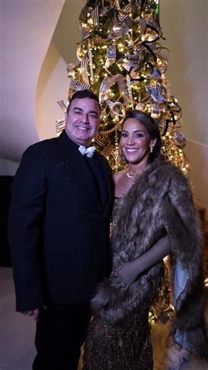 𝑃𝑜𝑜𝑦𝑎.𝐹arahi on Instagram: "A golden evening to honor Siamak’s 60th birthday, where every moment sparkles like the Roaring Twenties. Visuals: @fa.pooyaa 🎥🎞️ Live music : @dj.farjad 🎧 Entertainment: @poppytart333 @diamantnoirentertainment 💃🏻 Decoration: @henridreamland @lavishlydesigns_ 🏟️"