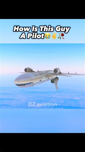 How is this guy a pilot 😭✌️🥀 #airplane #aviation #funny #crash #landing #edit #shorts