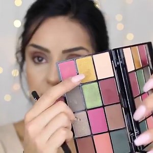 135K views · 1.2K reactions | Whoop, whoop!  Wir feiern den Look der fabelhaften TamTamBeauty rund um unsere neue #InYourElement Earth Palette!  Das ganze Tutorial findet ihr übrigens hier: ▶️ youtu.be/RD9VtGGH_ZY ◀️ #NYXCosmeticsGermany  | NYX Professional Makeup | Facebook