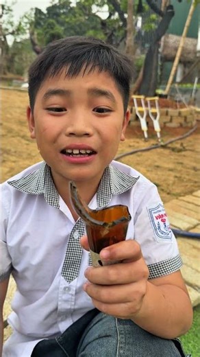 Vietnamese Troll Gone Wrong: Grandma Totally Misunderstands the Joke!#FunnyPrank