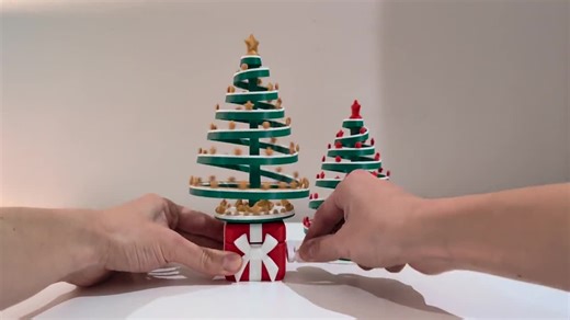 Spinning Christmas Tree 3D Printed, Rotating Handle Gift Box Fidget Toy, Minimalist Office/ Study Desk Decor - Etsy UK
