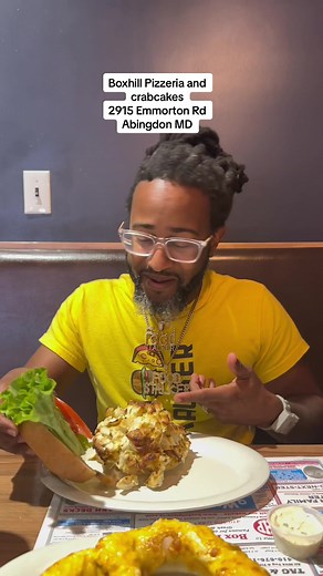 My favorite spot in maryland has more than just great crabcakes, you gotra give these folks a try asap big crab cake #fy#fyp#crabcakes#Md#Maryland#foodie#foodies#foodblog#foodblogger#foodlover#foodlovers#pizza#pizzalover
