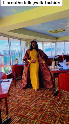 Fashion Insights: Customized Fit and Luxury Styles