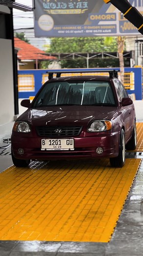 Underrated Korean Sedan: Hyundai Accent Features and Modifications