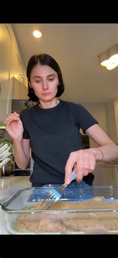Bake at 425 for 15 mins then flip the cutlets and bake for another 15 mins for a crispier taste. Super easy 🐔 #EasyRecipe #chickencutlet #healthymeals #healthyfood #stayathomemom