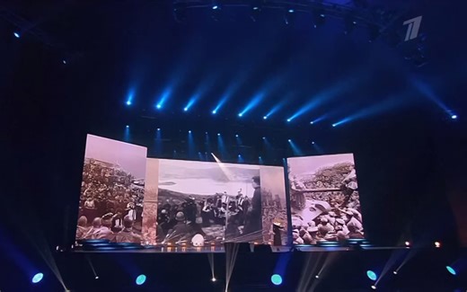 【俄罗斯经典歌曲】【青色的头巾】【演出现场】Валерия  Синий платочек