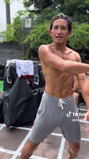 #背中の傷は剣士の恥だ