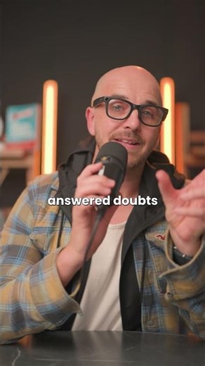 Social proof stack reviews, badges, PR