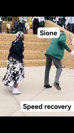 170K views · 8.1K reactions | Modimo a be le lena kgaetsedi a rena. O fole, Vocalist Kharishma. | Sione | Facebook