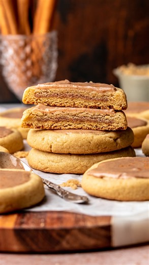 Your favorite pop tart turned into cookies!! All the nostalgic flavors of brown sugar cinnamon pop tarts in dessert form…the perfect addition to your holiday cookie box! ✨ Comment “cookie” and I’ll send the recipe link straight to your DMs! Or Google “pop tart cookies the cozy plum” to find the recipe. https://thecozyplum.com/brown-sugar-cinnamon-pop-tart-cookies/ #thecozyplum #thebakefeed #thekitchn #inmykitchentoday #lovetobake #lovetocook #imsomartha #cookiegram #christmascookies🎄🍪 #cookieb