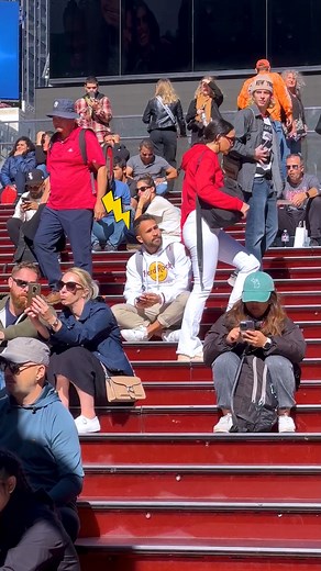 16K views · 147 reactions | Hilarious Girl Farting Prank! 藍 . . . #reelsvideo #viralpost #entertainment #reels2023 #fart #prankvideo #prankster #pranked #pranks #viralvideo #girls #funny | Fashion Everyday | Facebook