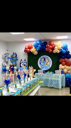 Bluey Birthday Party!! #balloon #balloongarland #houstonballoons #ASOSChaoticToCalm #balloondecor #bluey #disneyjunior #birthday #party #foryou #fyp