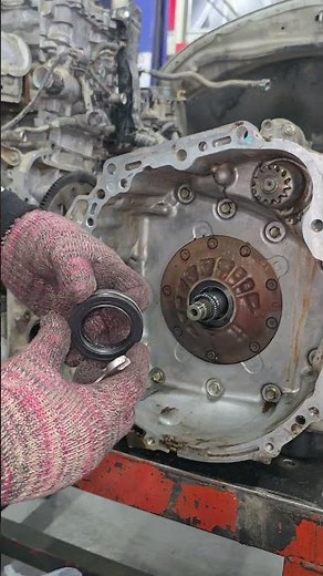 Change transmission converter oil seal Toyota Camry #auto #automobile