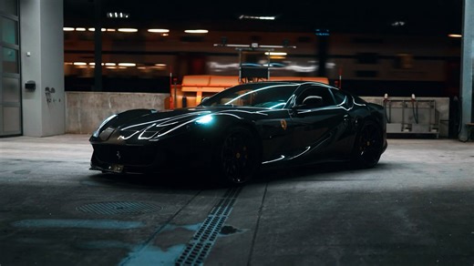 【4K】法拉利 812 Superfast - 唤醒夜间沉睡的烈马