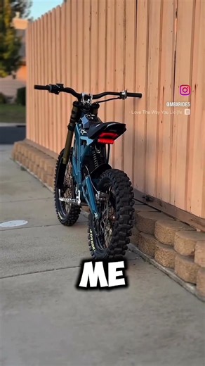 FIRST TIME RIDING AN E-BIKE… 💀⚡😭 #shorts