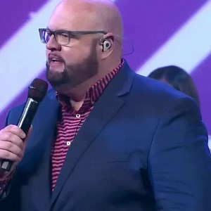 Psalm 100:4 says, “Enter into His gates with thanksgiving, And into His courts with praise. Be thankful to Him, and bless His name. “ 🙌🏾🎚🙌🏼 👑 🙌🏽 Have a great morning, church! No better way to start your day than with praise and worship! Let’s go!! 👏🏽👏🏾#PraiseGod #Amen #Worship #Songs #Church | Oak Cliff Bible Fellowship