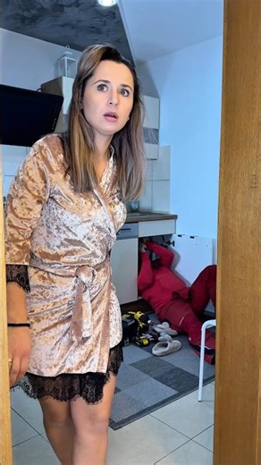 A decent plumber, didn’t take the money 😅🔧#funnyvideo #comedy #humor #shorts