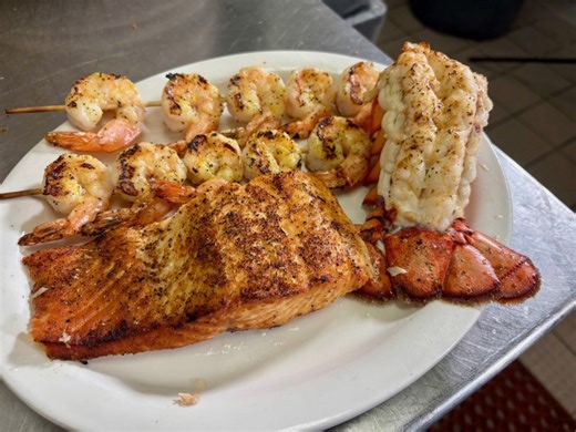 Let’s Eat at Silver Bay Seafood in Simpsonville