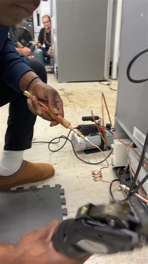 🔧Vulkan Lokring Tools In Action🚭 #fredsapplianceacademy #appliancetechnician #tradeschool #appliancerepairtraining #vulkanlokring #flameless | Fred's Appliance Academy