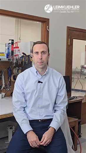 Everyone talks about the upsides of going from a manual knee to a microprocessor knee — smoother walking, better stability, smarter technology. But what about the downsides? In this video, I put Paul on the spot and asked the question most amputees are thinking but don’t always ask: 👉 Are there any negatives when making the switch? We break down real-world considerations like weight, charging, maintenance, learning curve, lifestyle fit, and whether “newer” always means “better” for every ampute