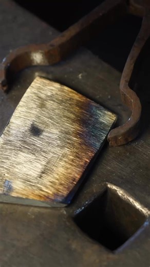 How to forge your own axe edge 🛠️ #axeforge #weldinglife #DIYprojects #craftsmanship #metalworking #forgingsteel #howtoforge #creativeprocess #handcrafted #makersgonnaMake | Nils Ögren