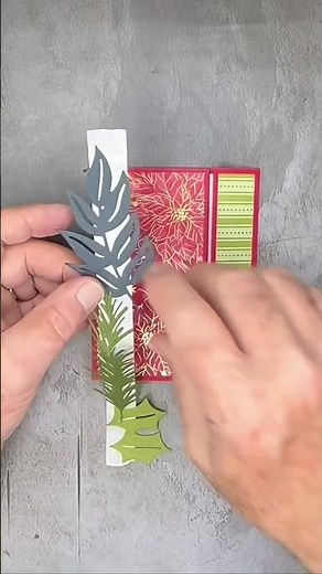 Create a side gatefold card using the Traditions Of Christmas Suite! ￼#handmadechristmas #funfold