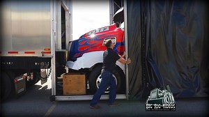 171K views · 4K reactions | What is it like hauling the Pop Icon Optimus Prime around the country? Daniel Hunt has that task. Watch the full video here - https://youtu.be/gQvGYAW_Xmo | Big Rig Videos | Facebook