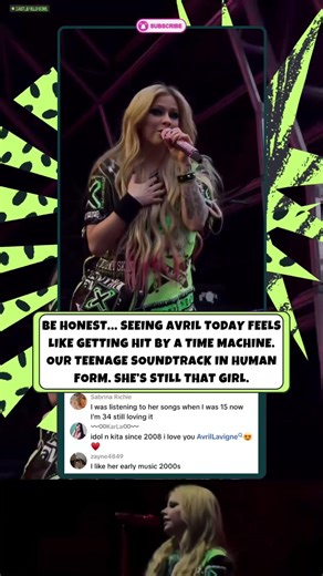 Avril Lavigne been THAT rock legend since day one 😭 #AvrilLavigne #poppunk #concert #music