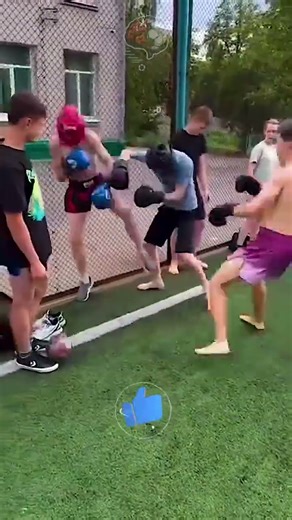 وقتی سوارز و رفیقش میرن بوکس!😑☠️