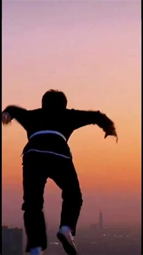 Bruce Lee Doing Parkour on Demon Time #brucelee