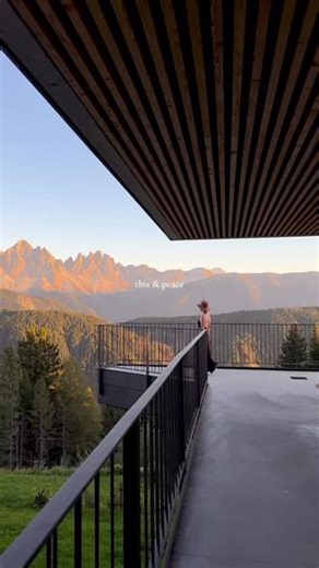 被无数旅行博主称为\"此生必睡\"！ #DreamTour #星途游际 #此生必睡100家酒店 #隐世酒店 #多洛米蒂酒店