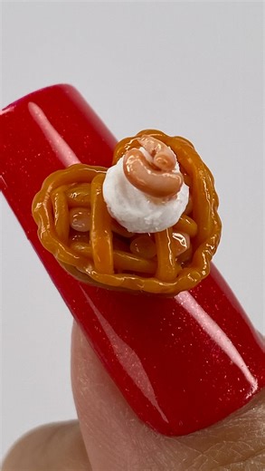 Amanda Chu on Instagram: "Apple Pie 🍎🥧 Sculpting a cute little apple pie using the new TwisTable from @aishamarshall @loveringpcprintedcreations 😍🥰 This is SO perfect for sculpting 3d nail charms and it’s so cute for filming!❤️ Definitely a must-have for your 3d nail art😍👏🏼👏🏼 Now I’m hungry for pie🙈🤤🥧 Products used: @nailzbydevshop 🍎Trippy Gels: Gingerbread Baddie, Light Nude, White 🥧Caramel Liner Gel 🍎Queen Of Hearts Gel Polish 🥧Sculpting Tools & Brushes #nails #nailart #nailart