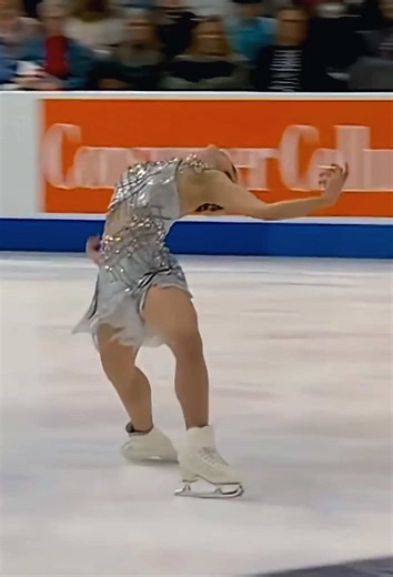 An unforgettable performance from gold medal winner Alysa Liu! 🥇👑 #alysaliu #figureskating #champion #milanocortina2026 #teamusa