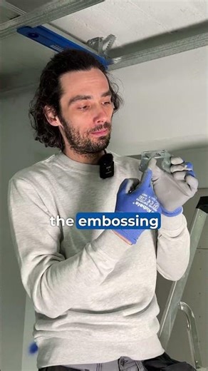 🧱 How to Lock a Cross Connector in a Suspended Ceiling