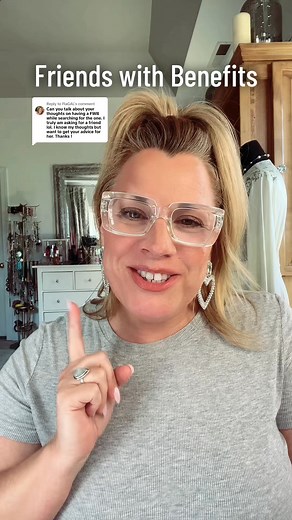 390K views · 2.1K reactions | Is friends with benefits, a good idea? Not generally, unless you are somebody who can totally separate your emotions from physical intimacy. #dating #datingadviceforwomen #datingtips #fwb #friendswithbenefits For entire video, go to my Facebook page. | Hope with Holly | Facebook