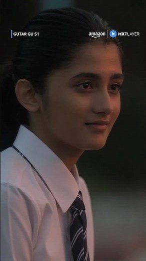 First Kiss Of Ashlesha Thakur 💘 | Vishesh Bansal | Gutar Gu | Amazon MX Player