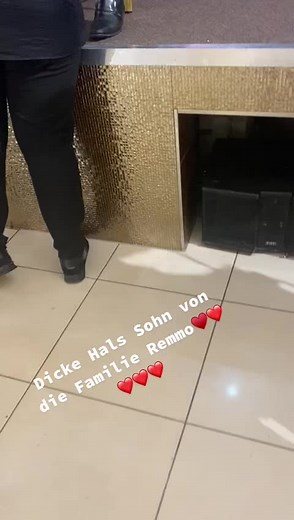 Dicke Hals Sohn von die Familie Remmo ❤️❤️❤️❤️❤️❤️❤️❤️❤️#viral #berlin #neukölln #essen