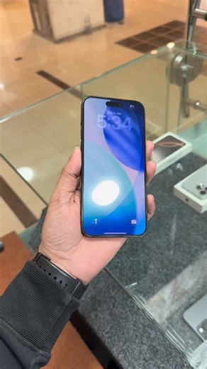 Faizan Chaudhry on Instagram: "iphone 15 Pro Max 📲 Factory unlock 🔓LLA Model 4 Month Sim Time ✅ 256 GB 💫 92% Health 🔋 10/9.7 Condition ✨ Waterpack airtight 💯 . Price : 187500⚠️"