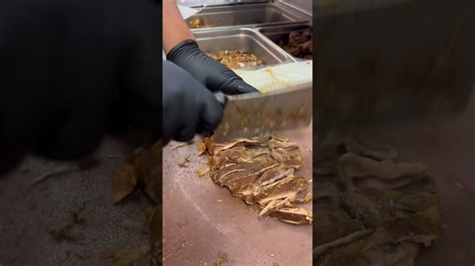 Trying Hog Maw in Inglewood