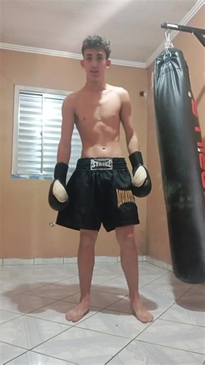 Os vídeos de little king mma (@little_king_mma) com NASTY（高燃） - Lena