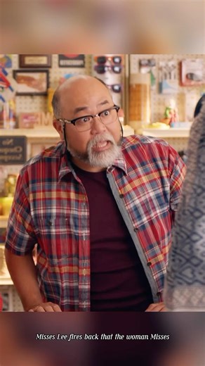 Mrs. Lee's Root Tea Revenge & Airport Bump Brag | Kim's Convenience Season 3