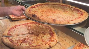 4 Tips to Avoid Injury Around Pizza