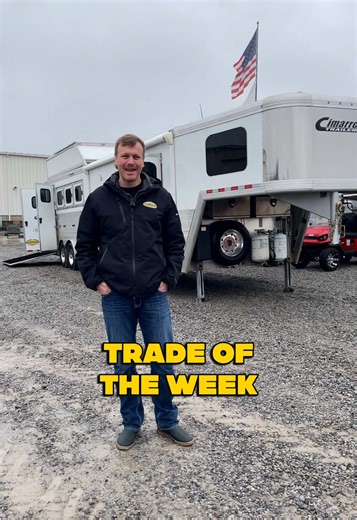 Danny’s showing off the ‘23 Cimarron 4 Horse LQ for our Trade Of The Week! Double Bunk entry, haywood, generator, full rear tack and side-load. This trailer has some great features. For more info give Danny a call/text at (330) 717-6562 or online: leonardtrailers.com/45499 #horsetrailer #horseshow #livingquarters #cimarron #fypシ