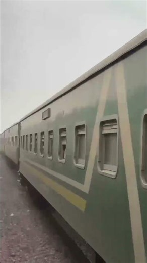 Beautiful scene of 2 trains crossing near Multan city Station #train #railwaycontent #railway #geu20