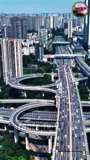 169K views · 6K reactions | “The world's most dangerous yet most advanced roads ️ | How China became the fastest road construction country!” #ChinaEngineering #ChineseTechnology #RoadConstruction #AIinChina #EngineeringMiracle #fblifestyle | facts tv 91 | Facebook
